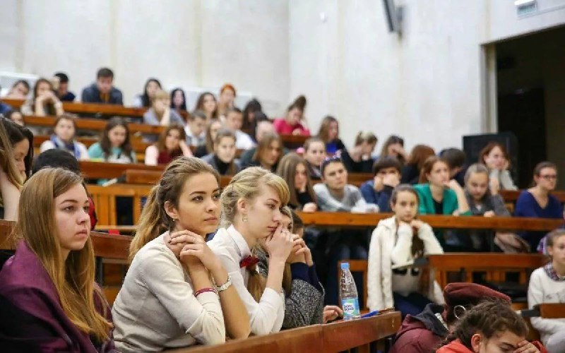 В 2026 году вузы получат более 620 тысяч бюджетных мест