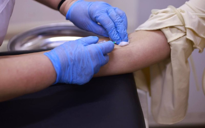 В России пациенты в ближайшее время получат первую мРНК-вакцину против меланомы